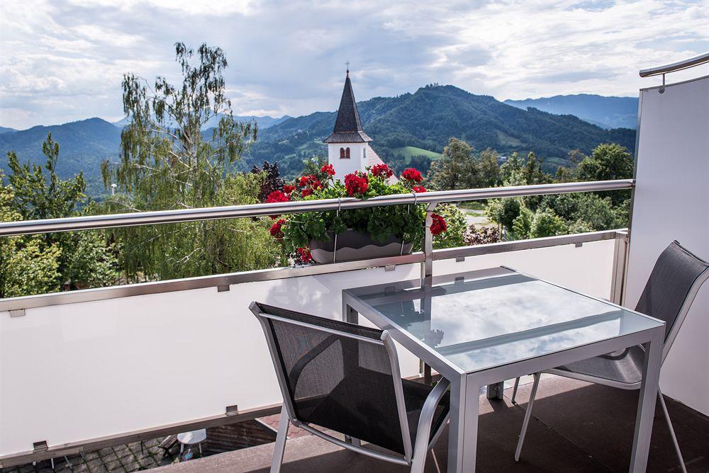 Hotel Bellevue Kranj Exterior photo