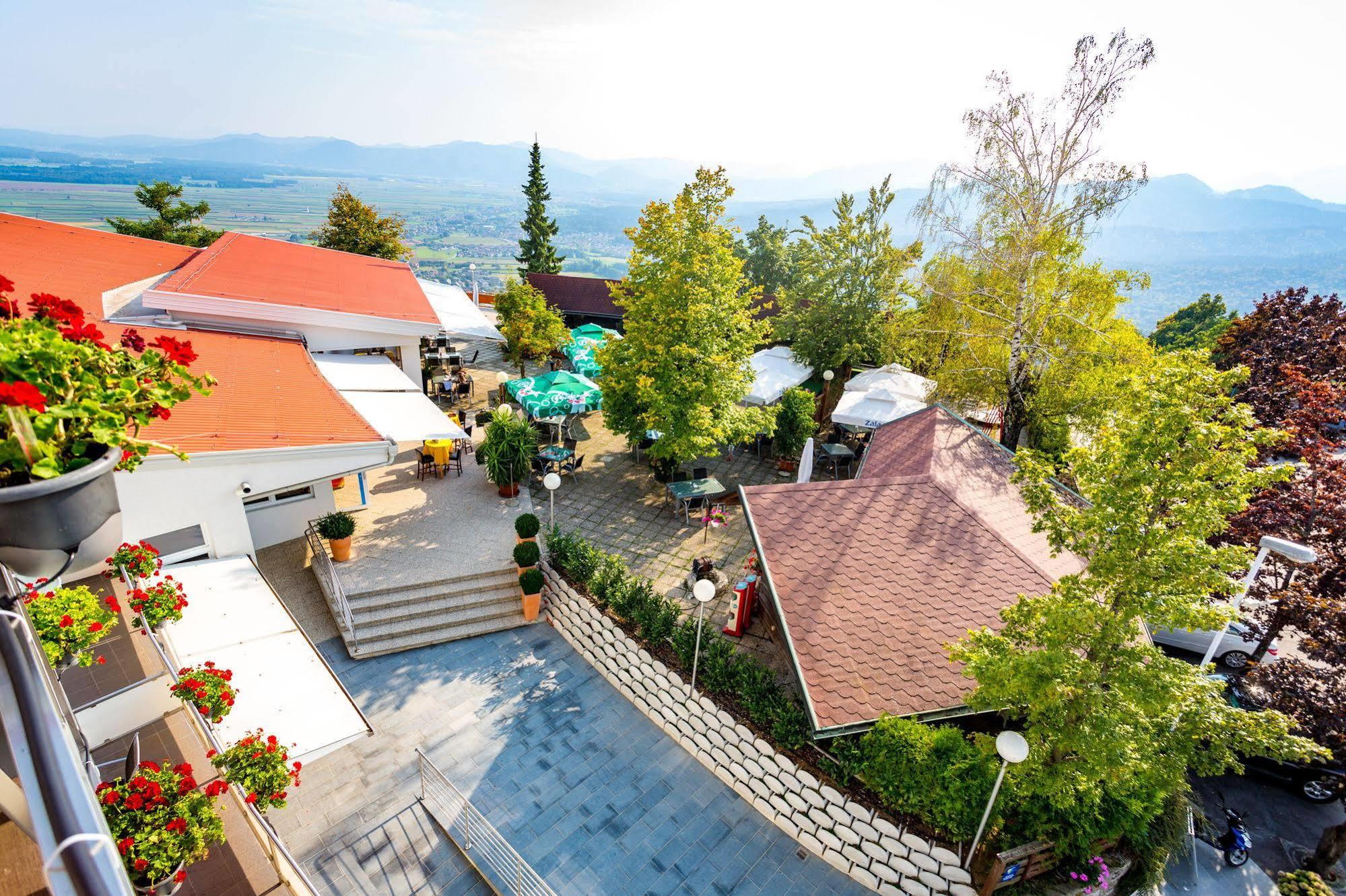 Hotel Bellevue Kranj Exterior photo
